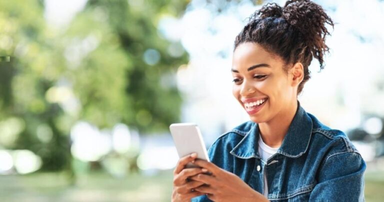 Top Icebreakers To Use On Dating Apps That Actually Work