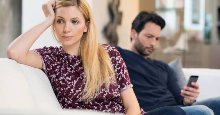 11 Reasons Couples Stop Communicating And How To Fix Them