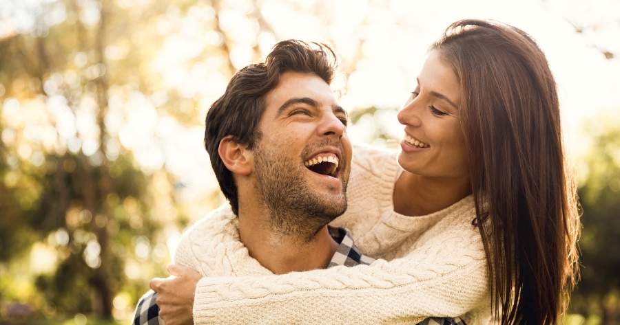10 Secrets Of Happy Couples Who Rarely Fight